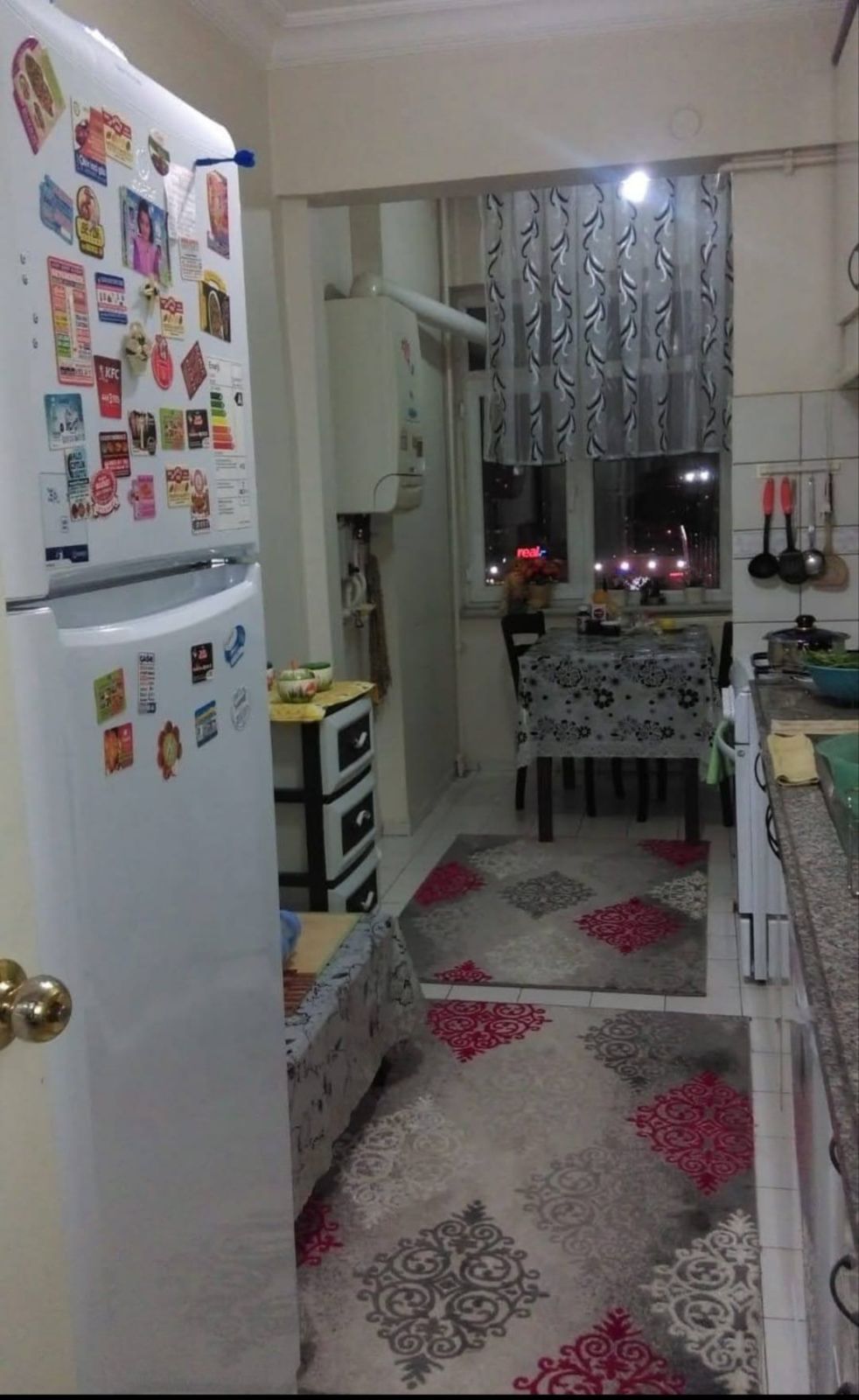 Marmarapark AVM karşısı metrobüse 2 dak yürüme mesafesinde full eşyalı eve bayan yanına bayan ev arkadaşı aranıyor, Beylikdüzü — fotoğraf 12/12