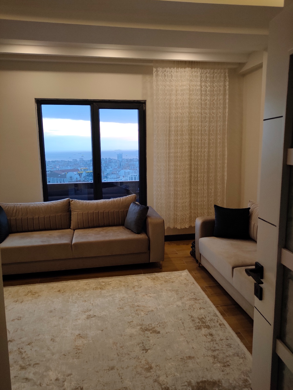 Pendikte Manzaralı metroya 10dk 2+1 — fotoğraf 2/5