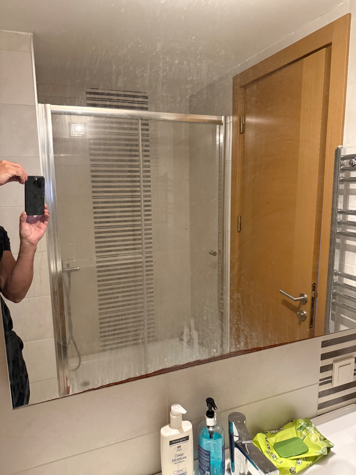 KADIKOYDE Site içerisinde 2+1 evin bir odası kiralık, Kadıköy — fotoğraf 3/8